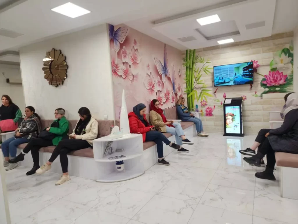 کلینیک زیبایی آوینا تهران