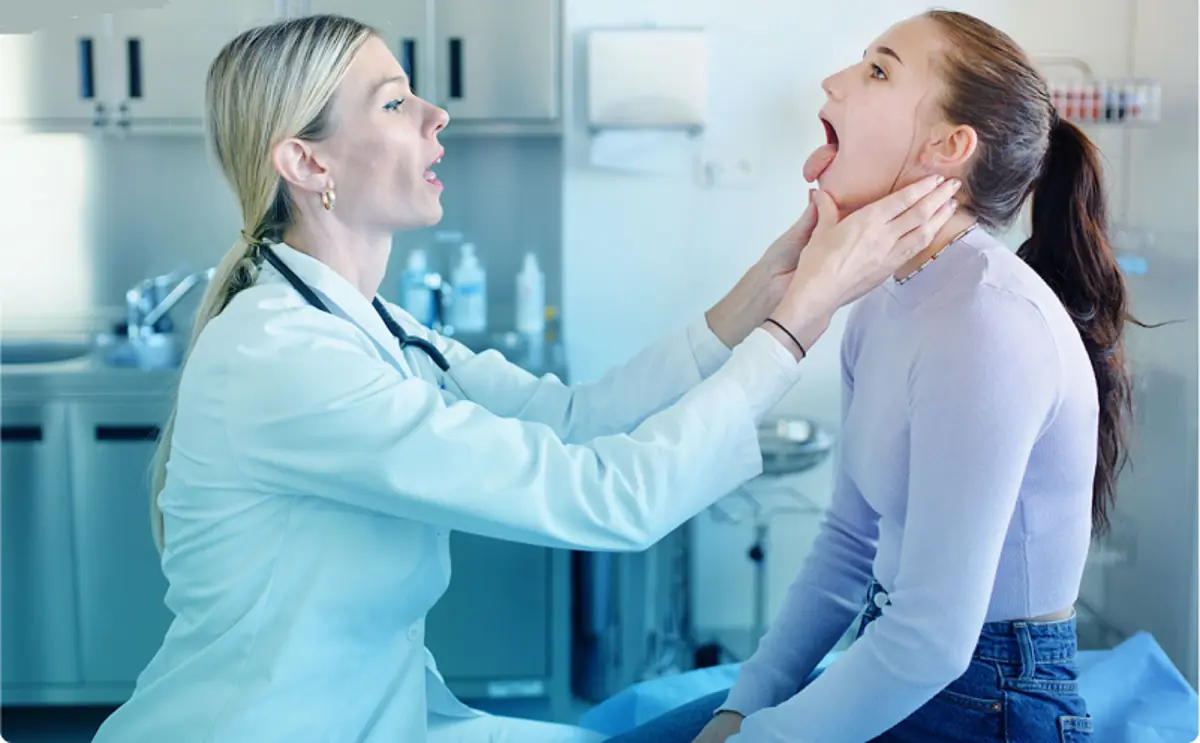 بهترین متخصص حنجره و تارهای صوتی در تهران