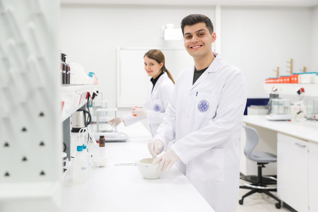 دانشگاه مدیپول