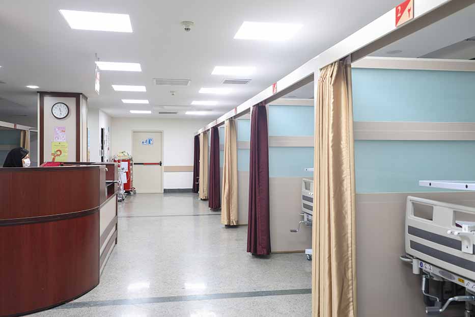 فضای داخلی و سالن بیمارستان ایرانمهر تهران